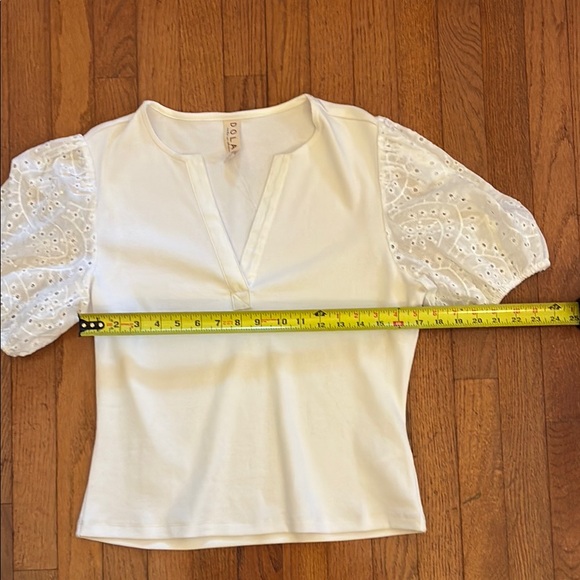Dolan White Fitted Sweater with Eyelet Short Sleeve Blouse NWOT - Picture 9 of 10